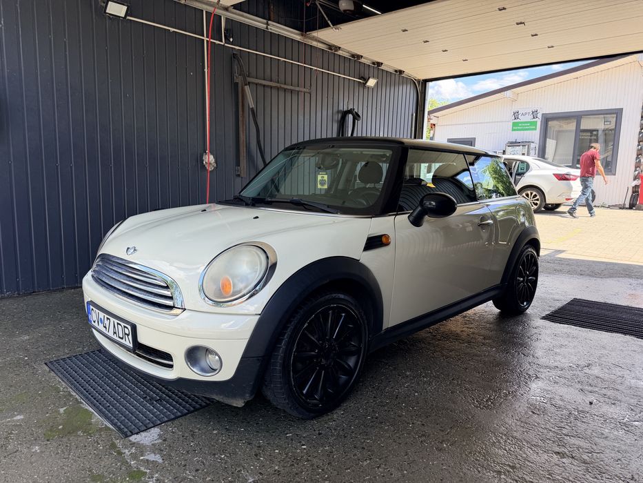 MINI Cooper 0