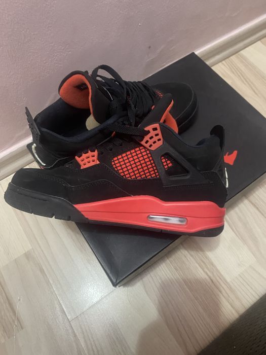 Jordan 4 Red Thunder