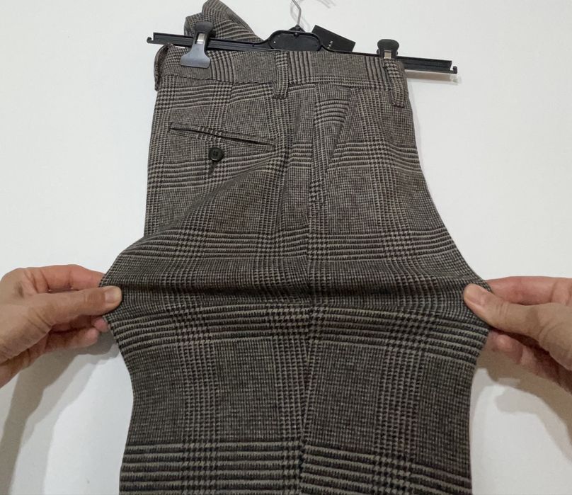 Super oferta-Costum lana naturala mas.36 nou cu eticheta