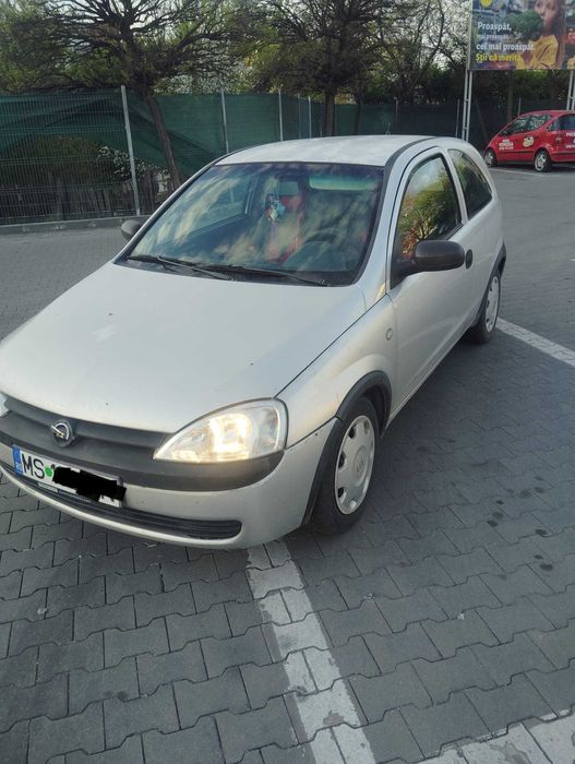 Vand Opel Corsa  an 2001, benzina, rovinieta valabila pana in 2027, itp , acte in regula, Nr tel: 0757428595 pret 490 euro