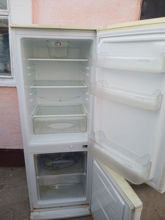 Холодильник бу нерабочий