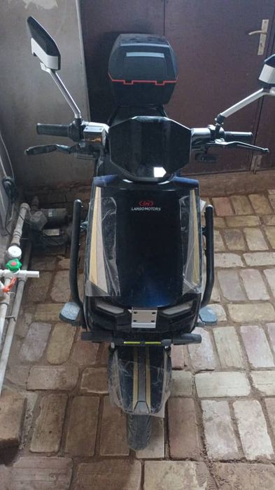 Скутер Largo Motors