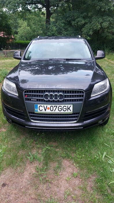 Audi Q7 2006 3.0 -239