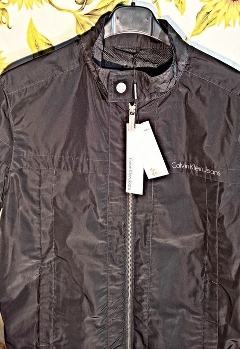 ** geacă *CALVIN KLEIN* L *50%reducere **Original !!