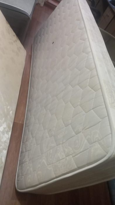 Продам б/у матрасы 1спалка
