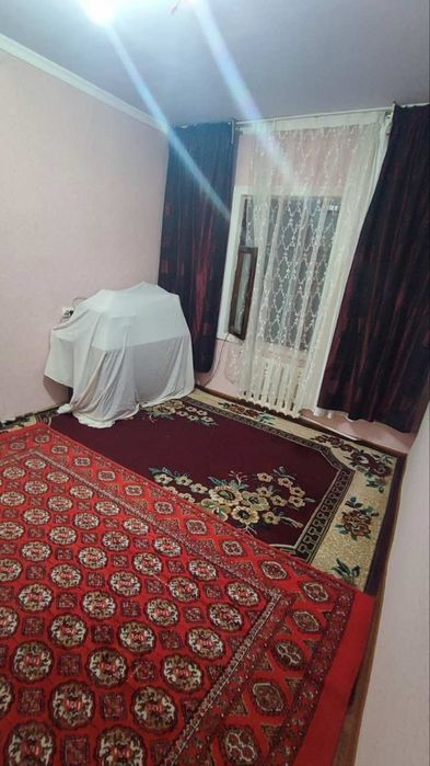 Bez makler Srochno 2 xonali Kvartira sotiladi.