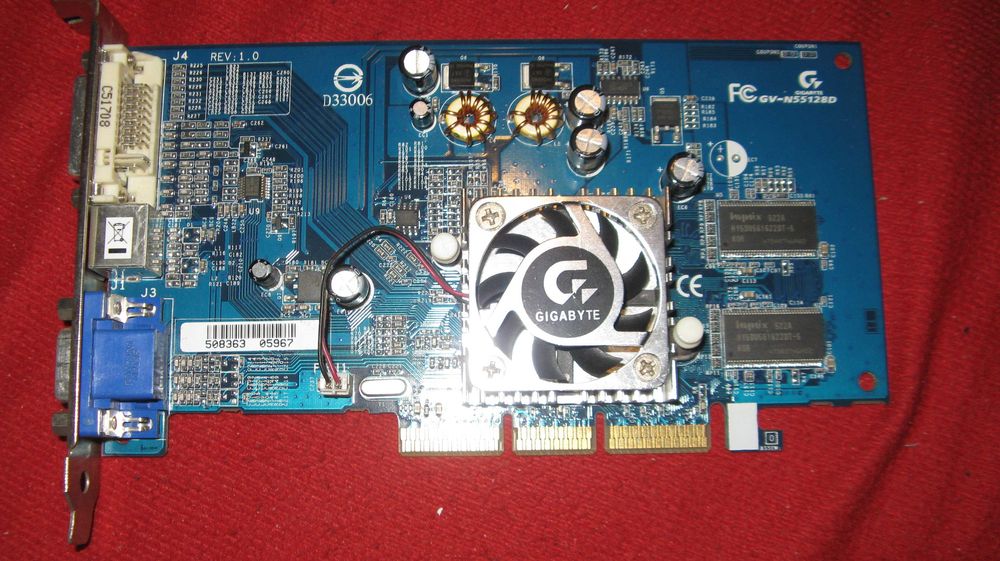 Componente DDR 3 sursa placi video