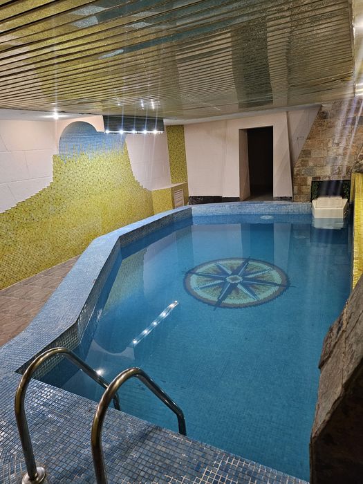 Сауна баня караоке бассейн 5000