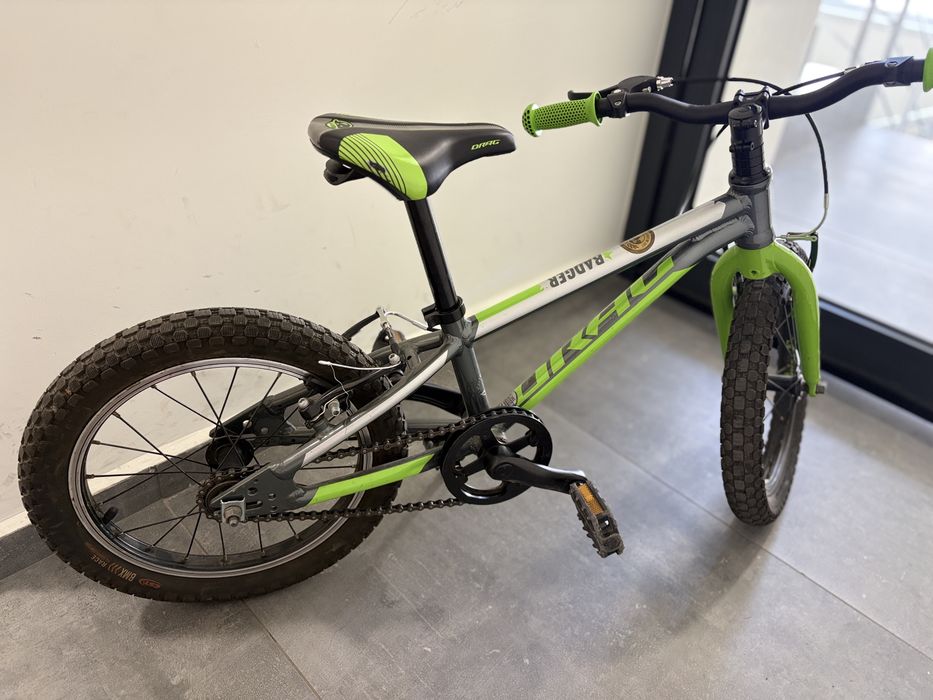 Детски велосипед Drag Badger Lite 16" (сиво/зелено) + помощни колела и степенка