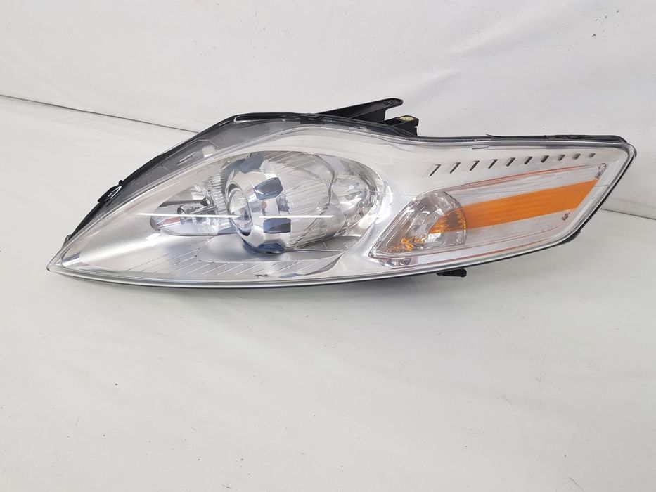 Far stanga xenon Ford Mondeo MK4 dupa 2007 NOU OE
