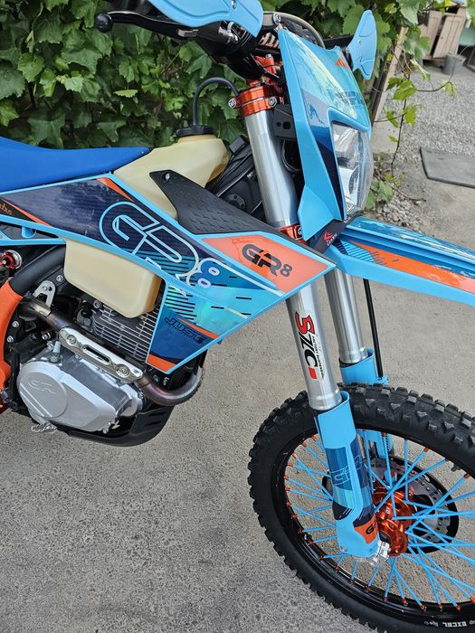Продам GR8 CB 300