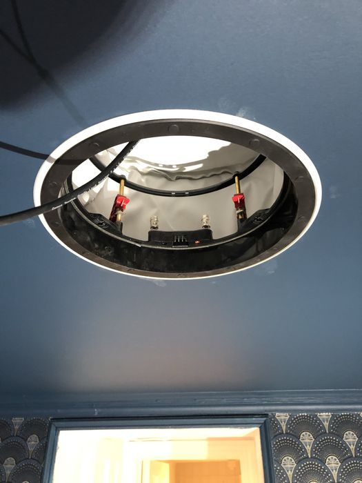 Инсталация и монтаж на медийни стени/домашно кино/ аудио/ видео