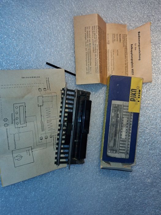 Piko 6827 decuplator trenulet H0
