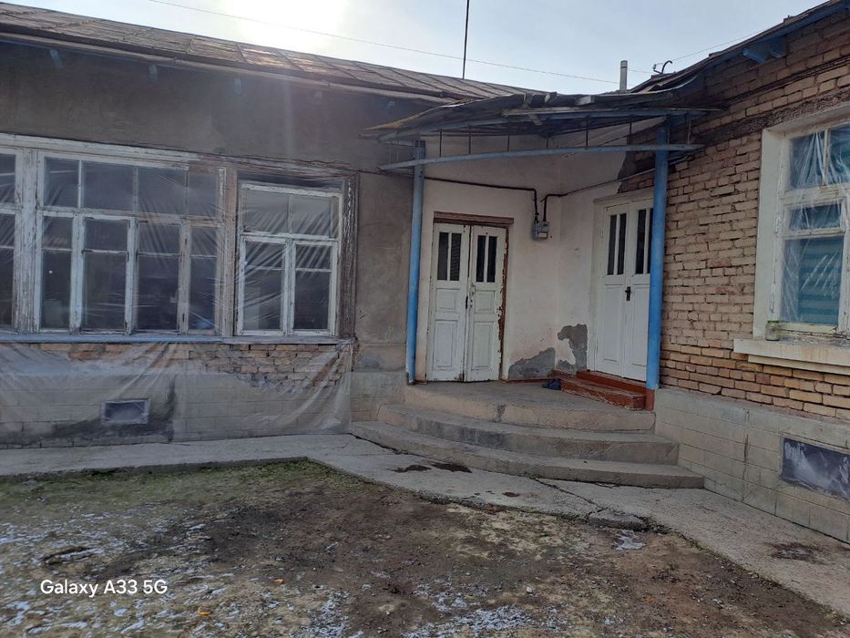 Зангота район эркин куча уй сотилади фасад 15.60 куча юузи