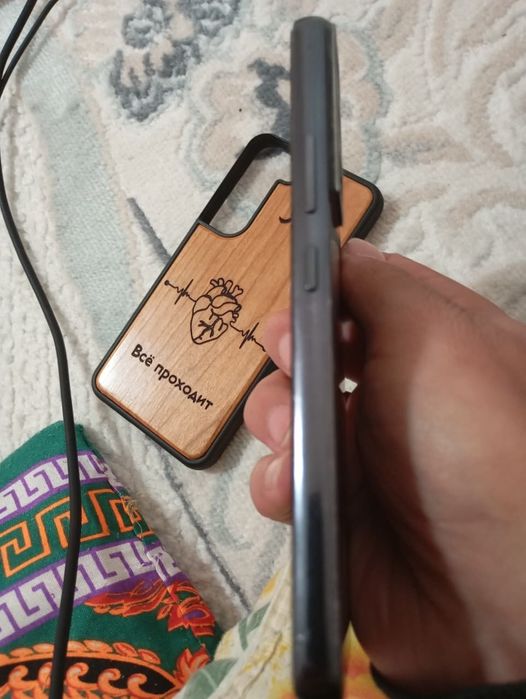 Samsung S22 черный