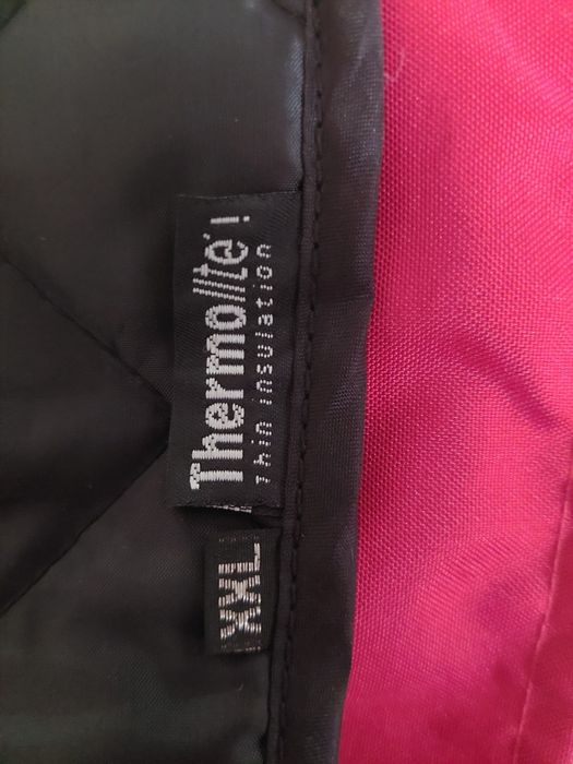 Продавам Ballistic дамско мото яке с протектори и сваляща се подплата.