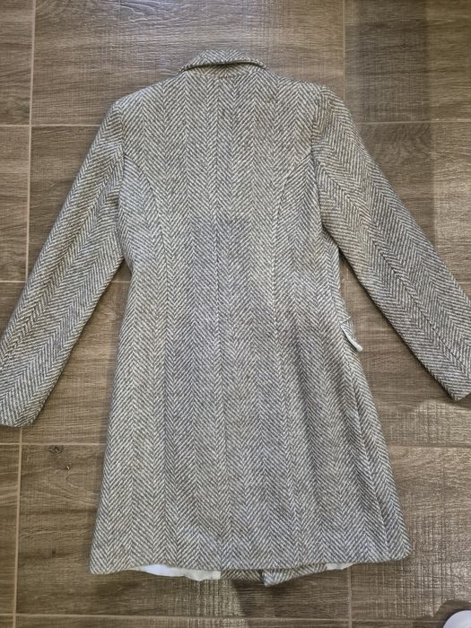 Вталено бежово Палто