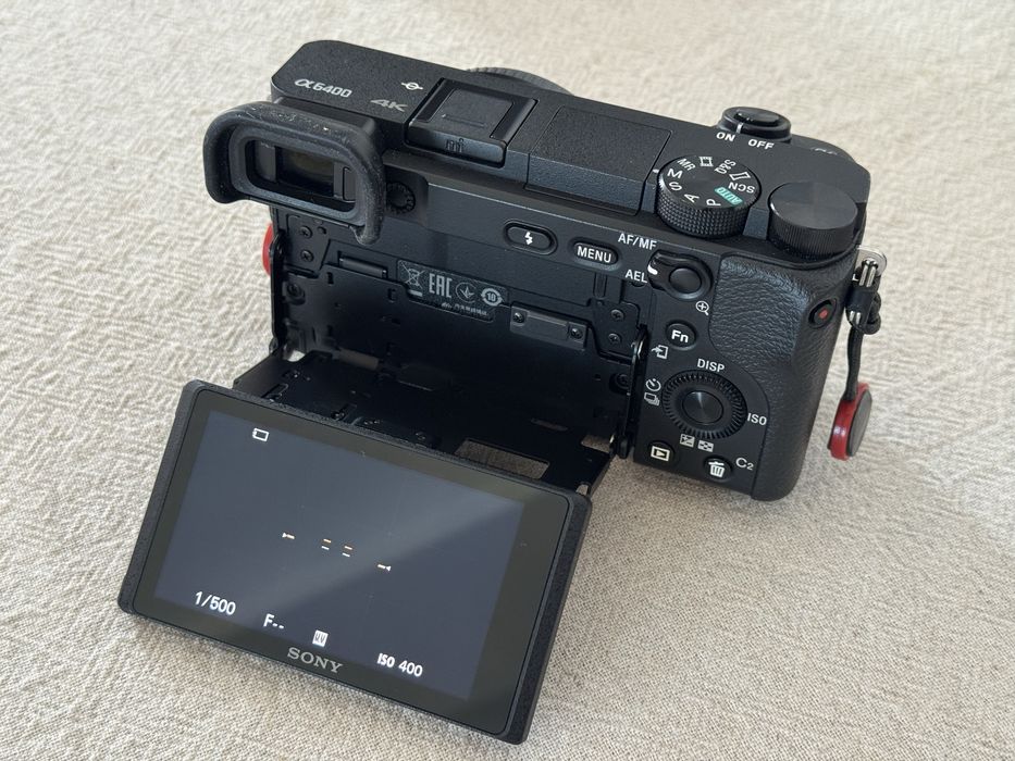Sony A6400 body + 4baterii