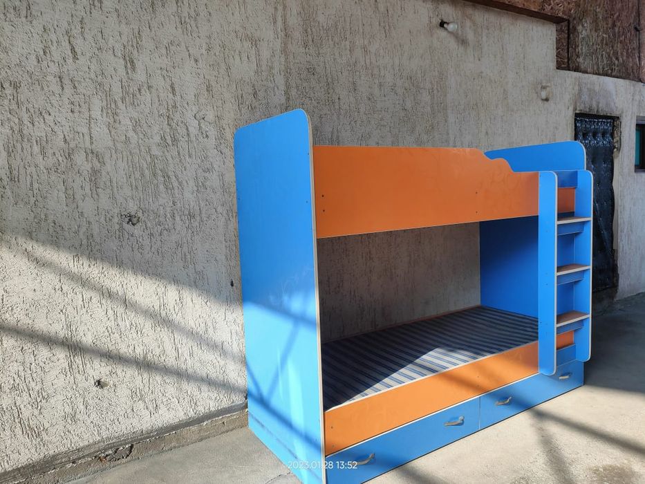 Детская кровать в хорошем качестве.