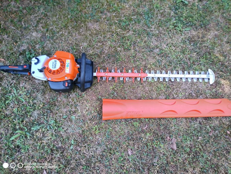 Професионална ножица за жив плет stihl  HS 82 R