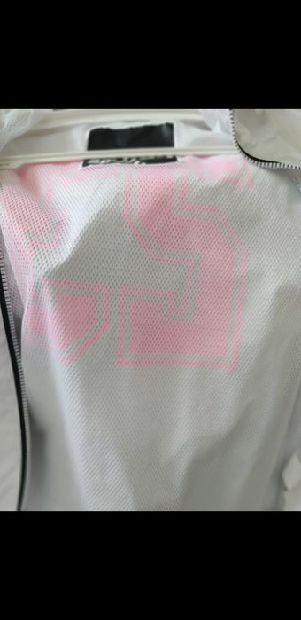 2 ветровки, юбка, рубашка