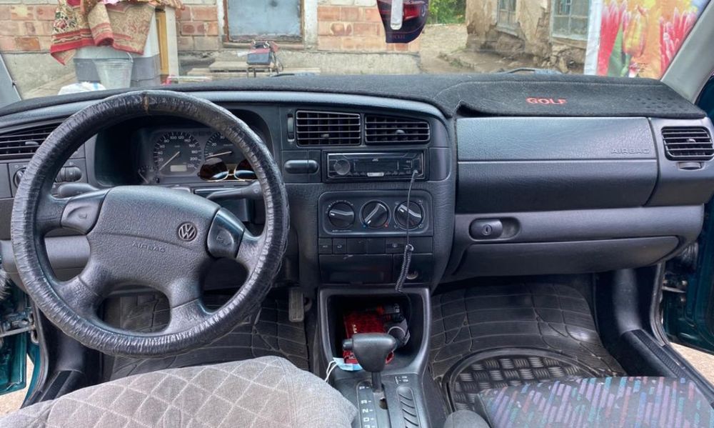 Фольксваген гольф3