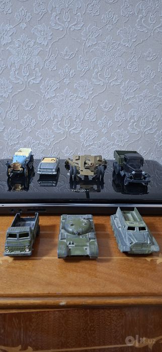 Продам советские игрушки машинки