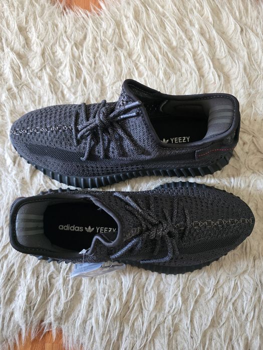 Adidasi adidas Yeezy