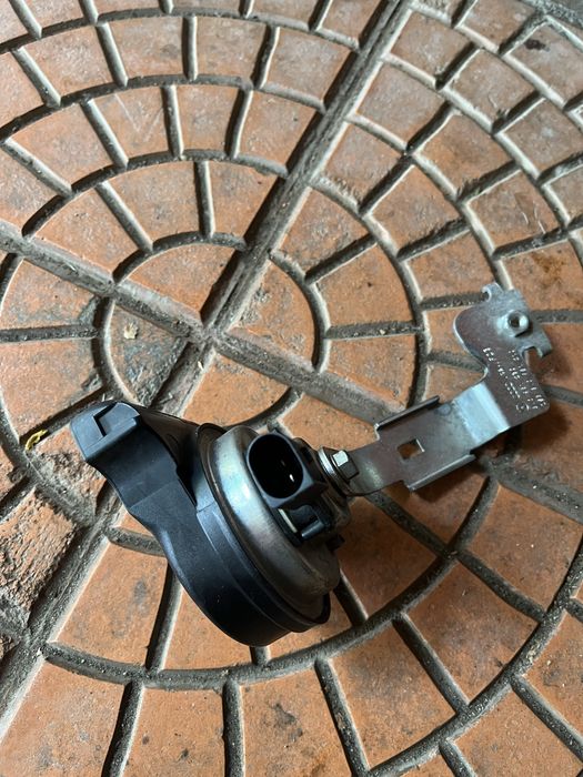 Клаксон Audi A3 8V0951230