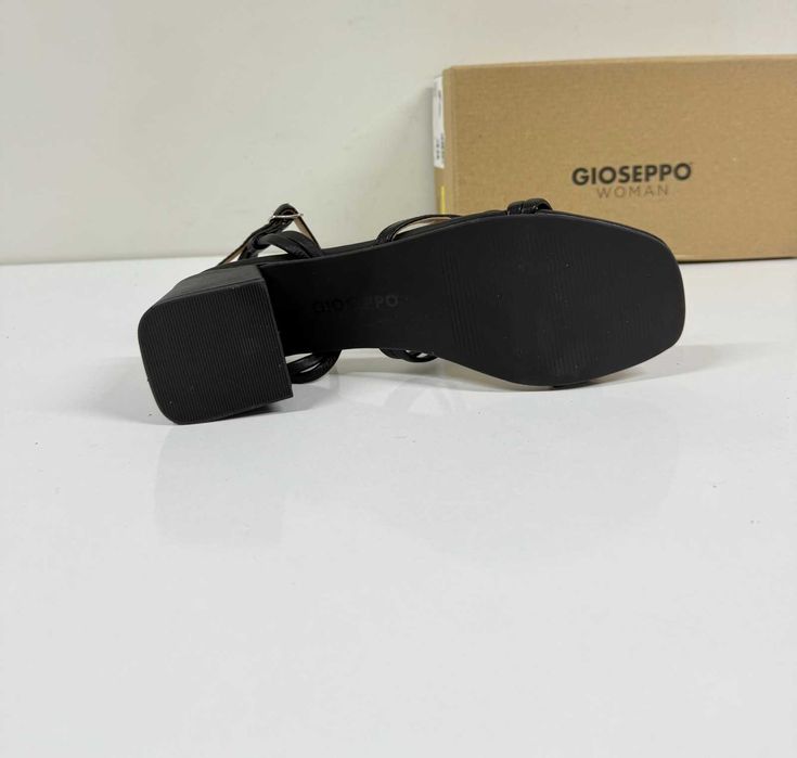 Gioseppo Sandals