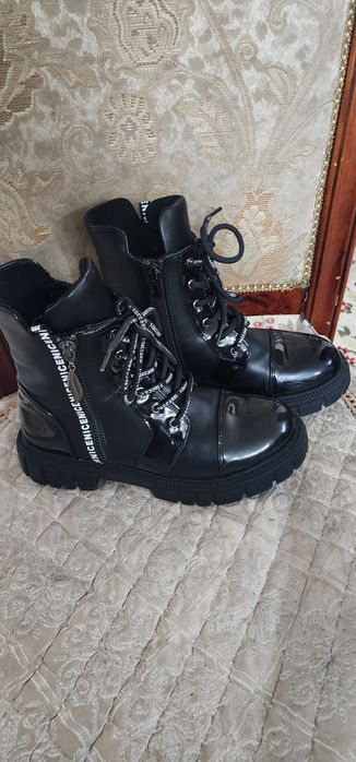 Ботинки осенние для девочки