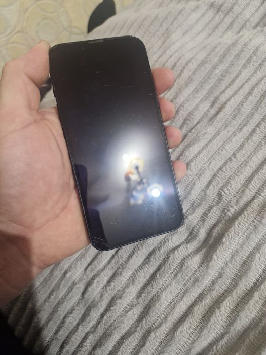 Продам айфон 14 черный