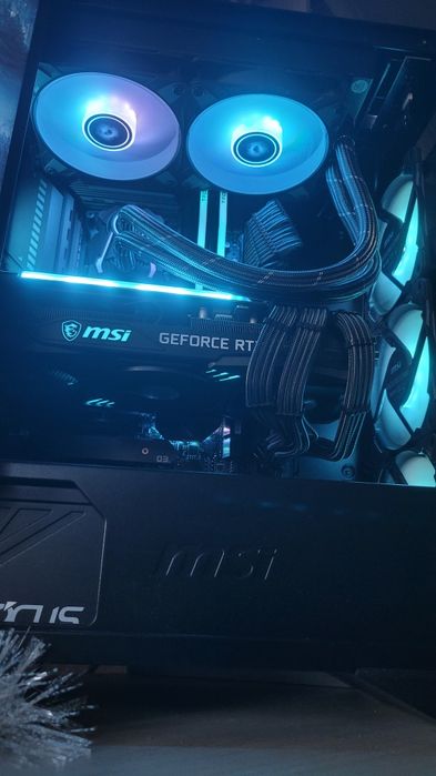 Gaming компютър + монитор