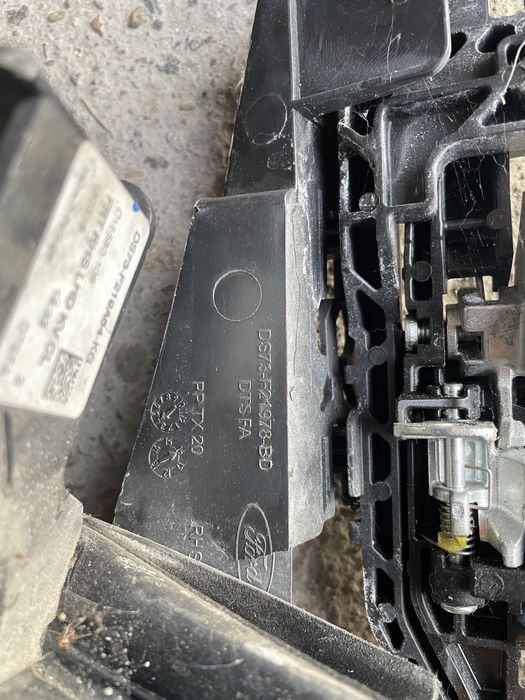 Broasca usa stanga / dreapta fata spate Ford Mondeo mk5 + maner usa