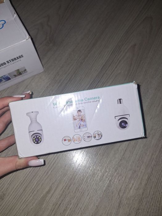 Смарт WiFi Камера тип ,,Крушка"- 360°