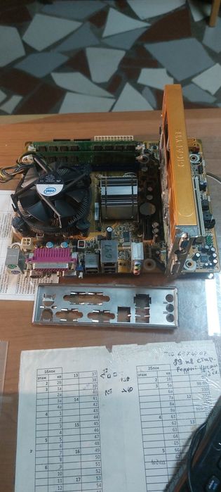 Материнская плата