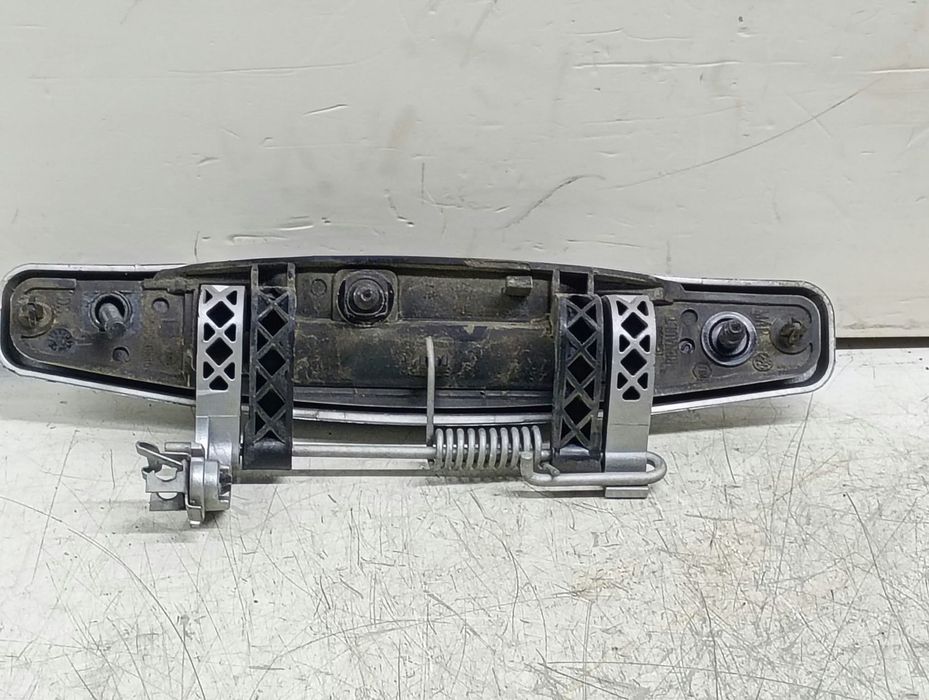 Maner exterior dreapta fata Dacia Sandero 1 (2008 - 2012) 1.6 benzina K7M710