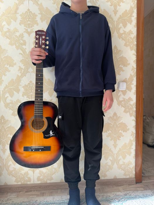 Гитара отличном состояние