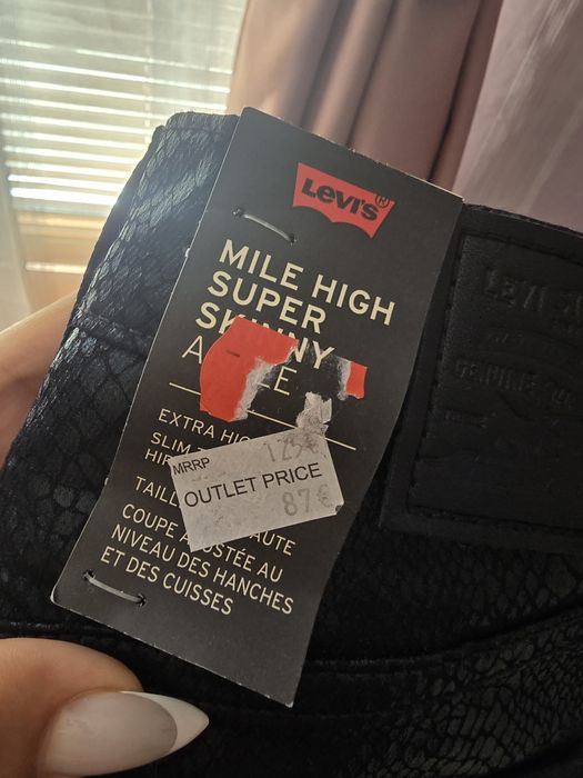 Дамски панталона Levi's