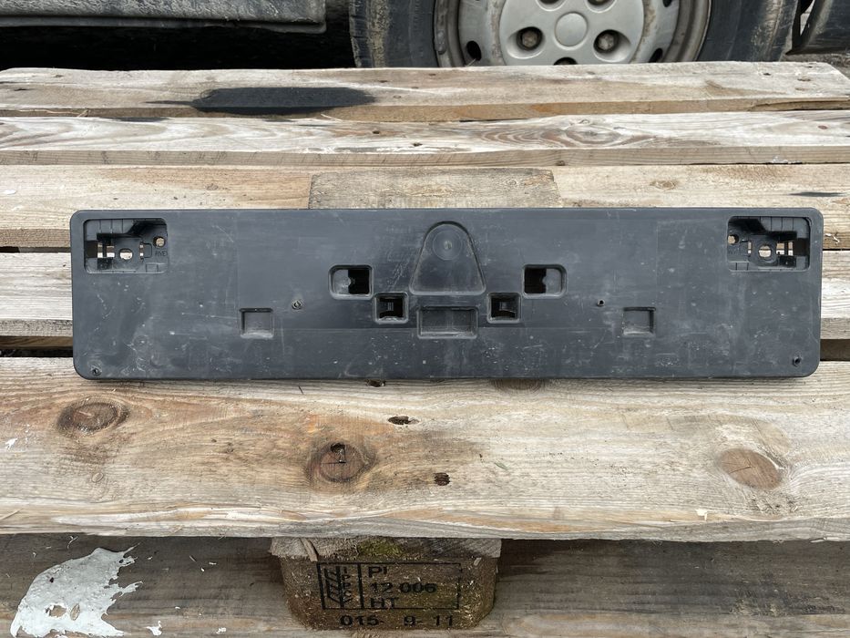 Стойка регистрационен номер Mazda 2 Мазда 2  2022-2024г