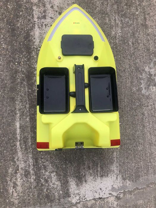 Barca Nadit si Momit iUni V020, GPS, Carcasa fosforescenta, 3 cuve, 2kg,