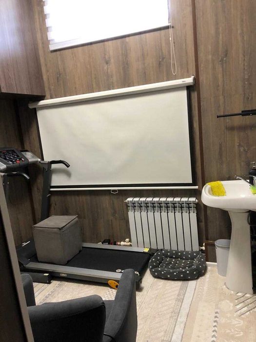 Продам 4 комнатную квартиру