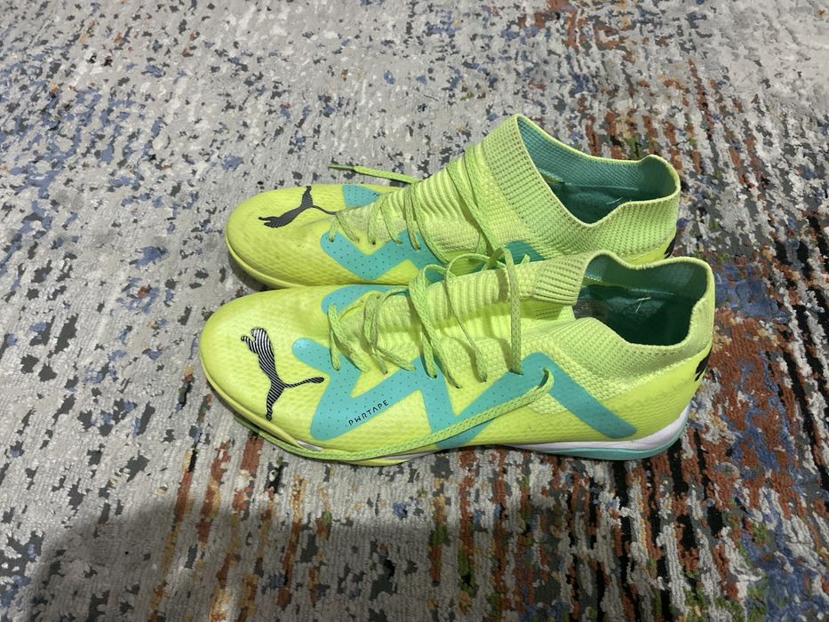 Бутсы и Сороконожки