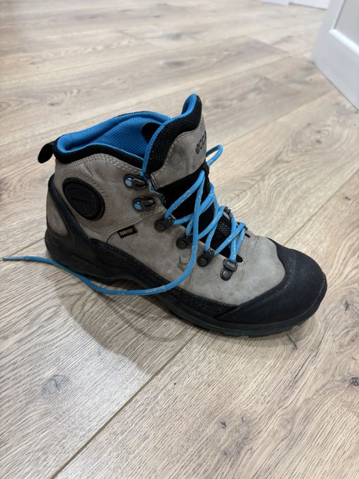 Продам ботинки зимние