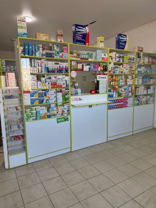 Продаеться аптека