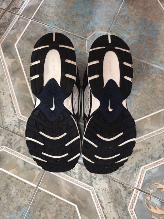 Adidasi NIKE V5 RNR