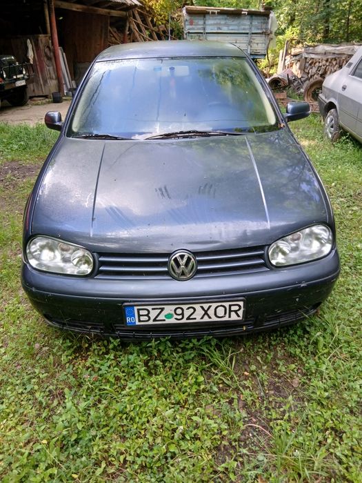 VOLKSWAGEN Golf 2001