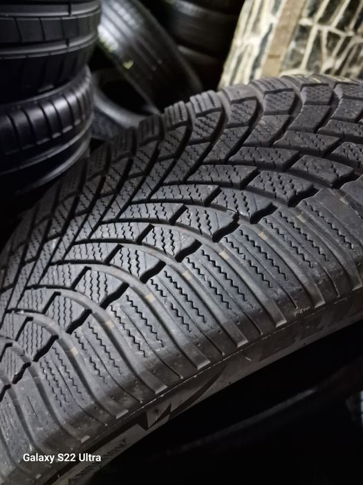 235 55 19 дот 24 Bridgestone Blizak LM005 top състояние