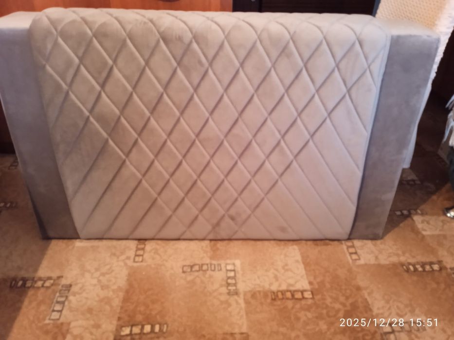 Продам диван новый 300тыс, торг