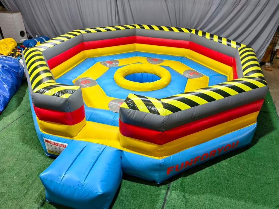 Vând  loc de joacă eliminator, Gonflabil, Tobogan
